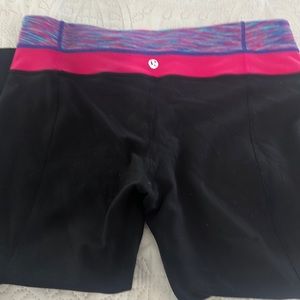 Lululemon pants and lululemon shopping bag